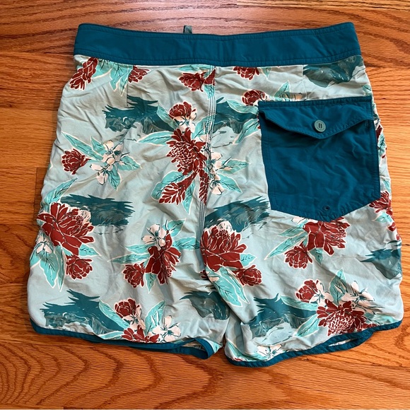 Patagonia island floral print board shorts size 30 - Picture 2 of 6